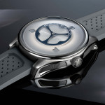 H. Moser & Cie - Pioneer Flying Hours White Fumé