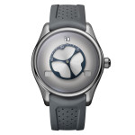 H. Moser & Cie - Pioneer Flying Hours White Fumé