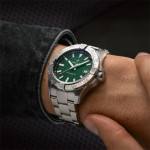 Breitling - Avenger Automatic 42
