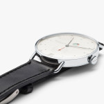 NOMOS Glashütte - Metro Datum Gangreserve