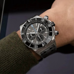Breitling - Super Chronomat B01 44
