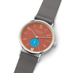 NOMOS Glashütte - Tangente 38 Datum Ziegelblau 