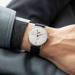 NOMOS Glashütte - Metro Datum Gangreserve