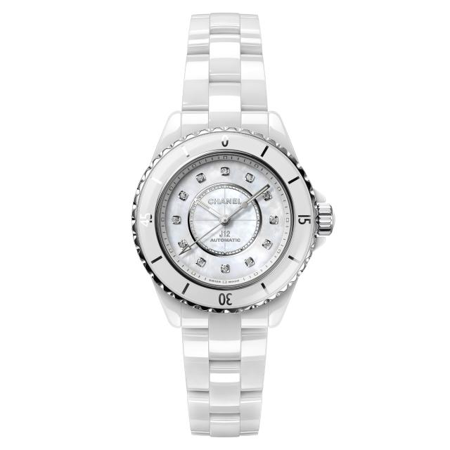 CHANEL - J12 Kaliber 12.2 Uhr, 33 MM
