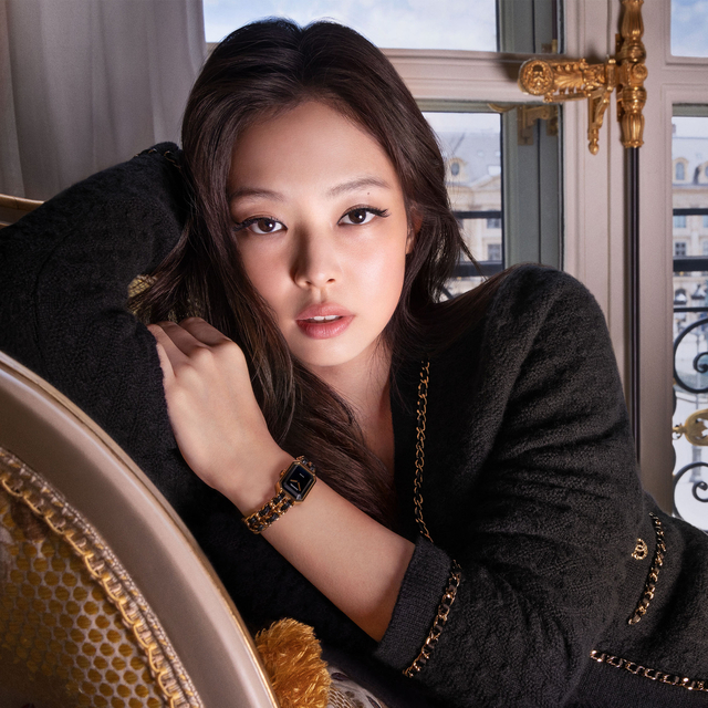 PREMIERE_DE_HOLLFELDER_HOMEPAGE-BANNER_DESKTOP_1920x1920